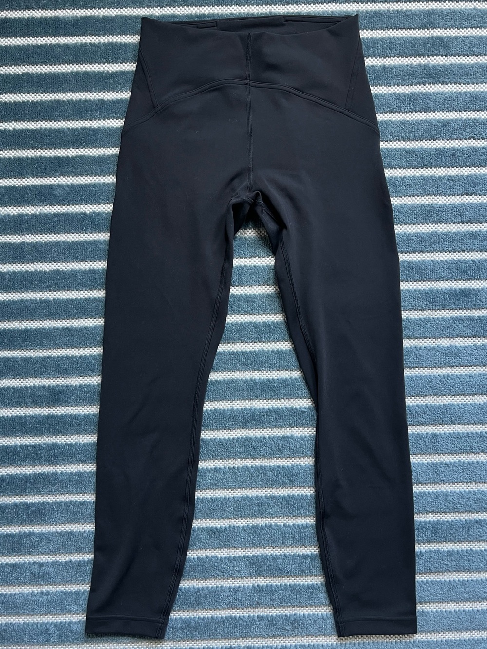 Lululemon Wunder Under luxtreme black leggings | size 6